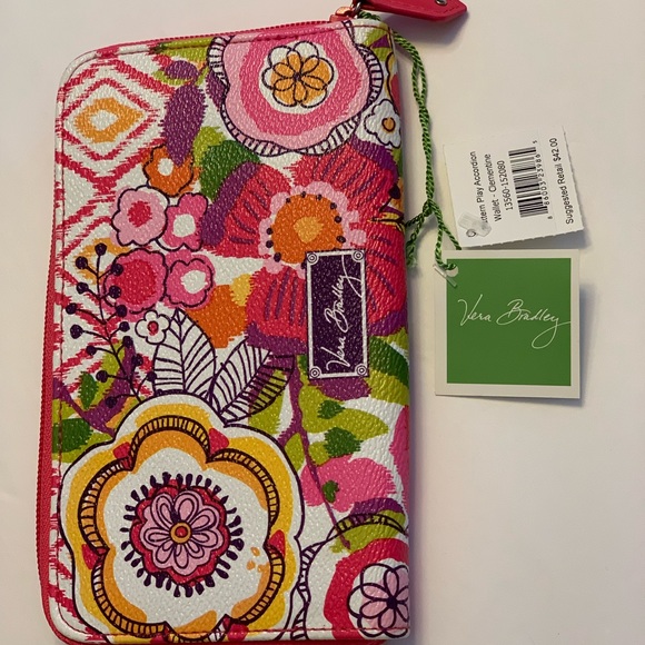 NWT Vera Bradley pattern play accordion wallet -clementine - Picture 2 of 3